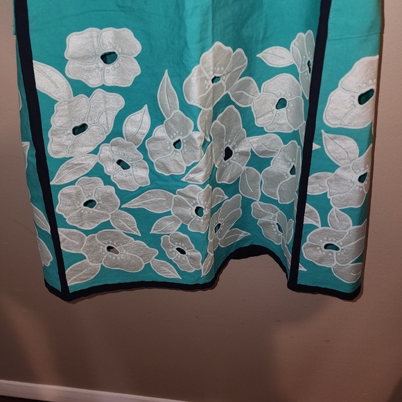 YSL Apron - Picture 5 of 8